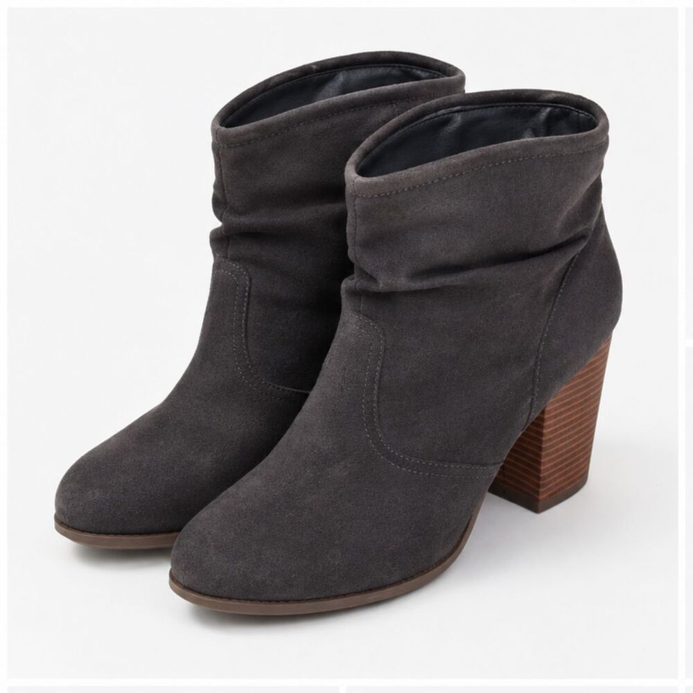 Indigo Rd Obie Women’s Ankle Boots Size 10 Gray Faux Suede Slouch Block Heel